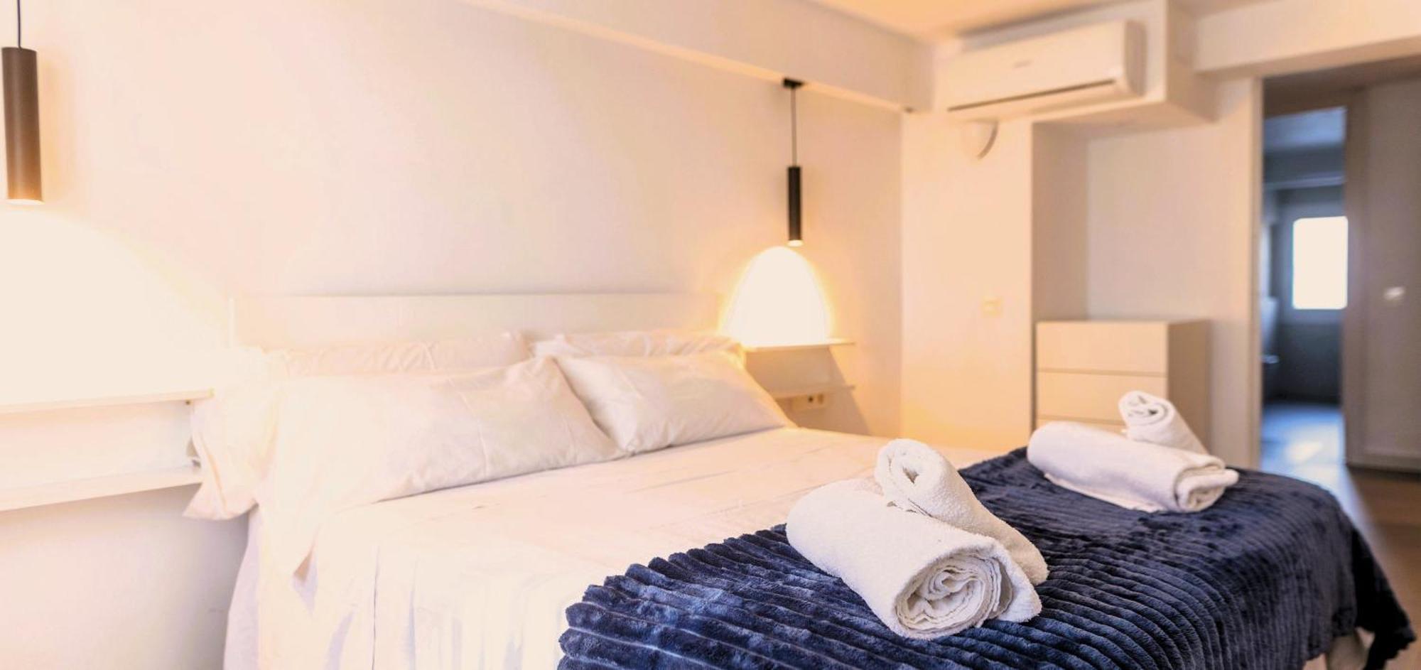 Suitur Beachfront Apartment Roc De Sant Gaieta Roda de Bera Luaran gambar