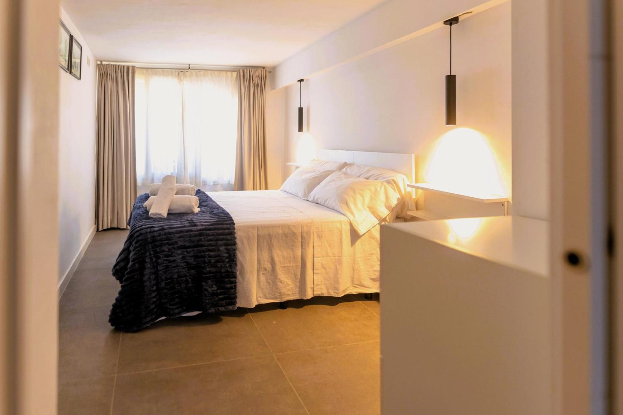 Suitur Beachfront Apartment Roc De Sant Gaieta Roda de Bera Luaran gambar