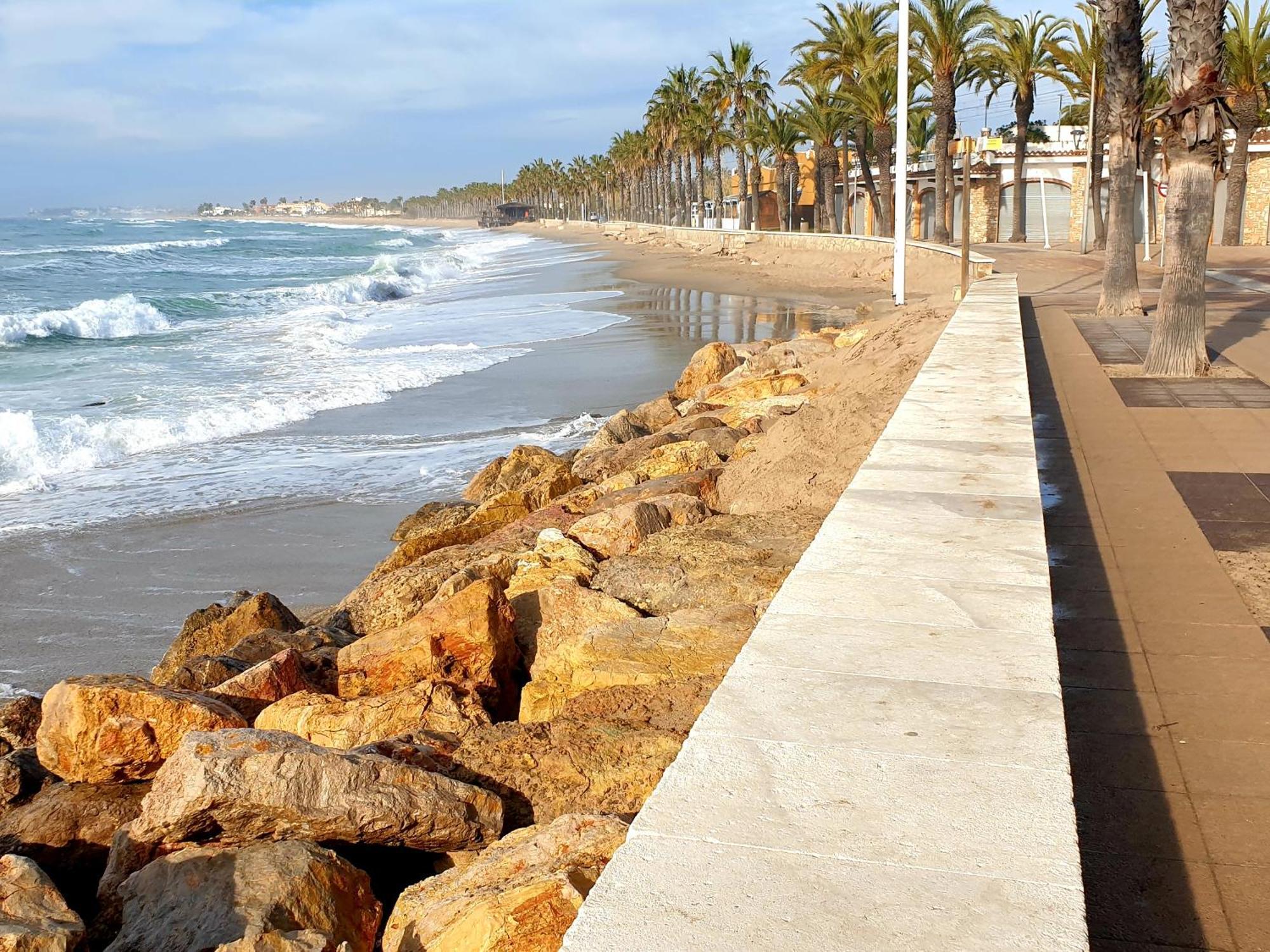 Suitur Beachfront Apartment Roc De Sant Gaieta Roda de Bera Luaran gambar